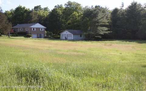 55 Harry Wells Road, Saugerties, NY 12477