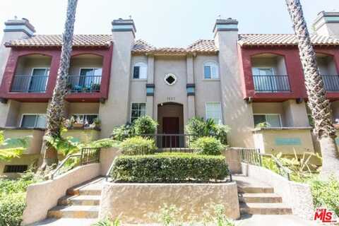 1957 N Bronson Ave, Los Angeles, CA 90068