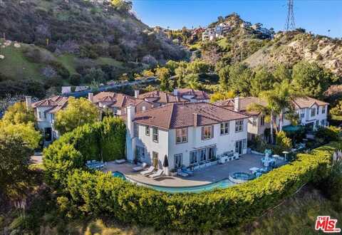 2752 Stone View Ct, Los Angeles, CA 90068