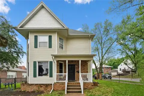 205 S Ford Street, Anamosa, IA 52205