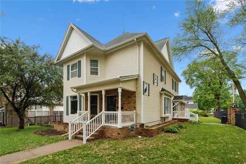 205 S Ford, Anamosa, IA 52205