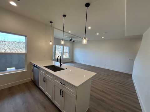 835 N TWIN LAKES, Saint George, UT 84770