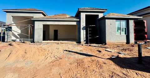 744 Middle Creek DR, Washington, UT 84780