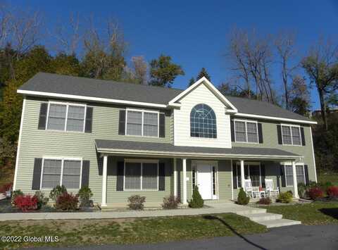 20 Mercer Street, Waterford, NY 12188