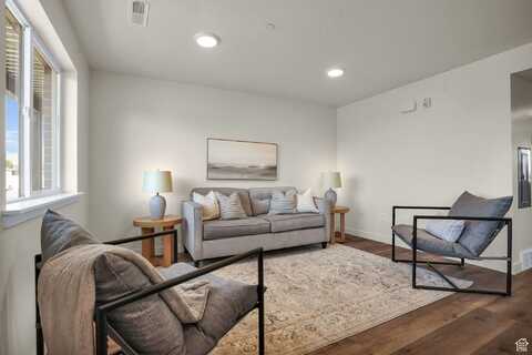450 W MAIN, Santaquin, UT 84655