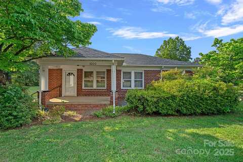 1000 Peachtree Road, Charlotte, NC 28216