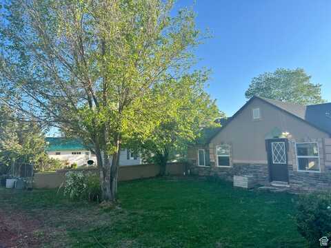 145 N 200 W, Roosevelt, UT 84066