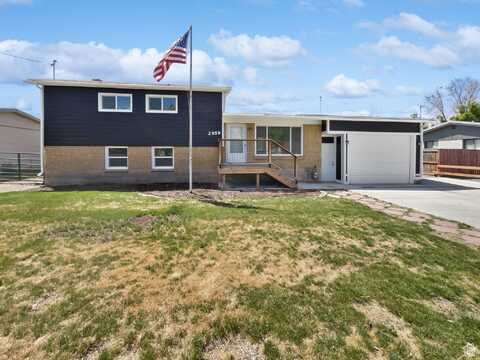 2959 W 1300 N, Clinton, UT 84015