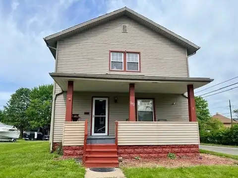 582 Spruce Avenue, Sharon, PA 16146