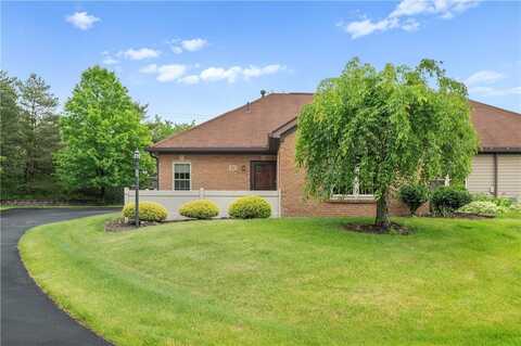 22 Ashford Dr, Cranberry Twp, PA 16066