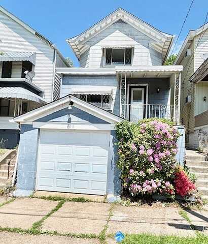 738 10th St, Pitcairn, PA 15140