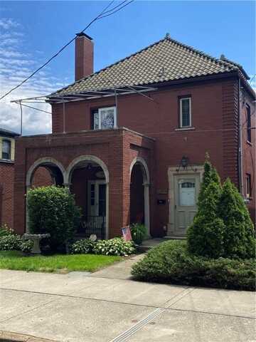 1218 6th Ave, Beaver Falls, PA 15010