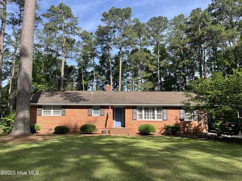 409 Forest Road, Laurinburg, NC 28352
