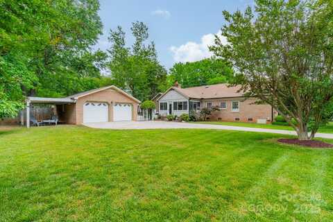 5522 Sharon Road, Charlotte, NC 28210