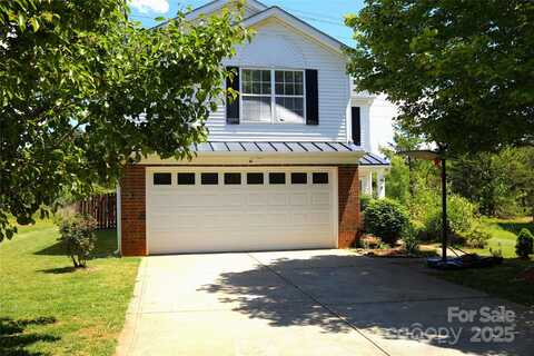6614 Wicked Oak Lane, Charlotte, NC 28216