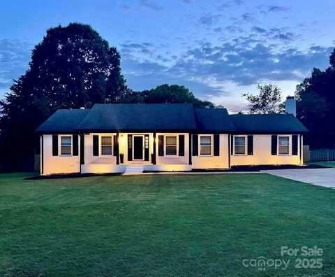 554 Isle Of Pines Road, Mooresville, NC 28117