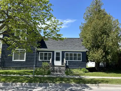 1033 S First Avenue, Alpena, MI 49707