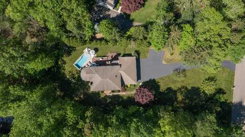 3 Inwood Lane, Woodbury, CT 06798