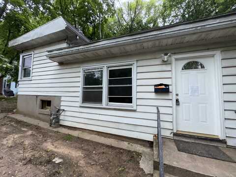 95 Rock Creek Road, New Haven, CT 06515