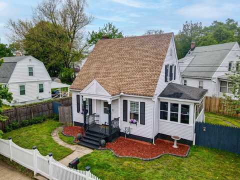 53 Sycamore Lane, Waterbury, CT 06705