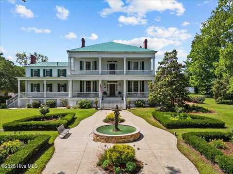 121 W King Street, Edenton, NC 27932