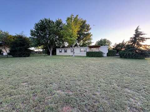 9705 Broadway Drive, Amarillo, TX 79108