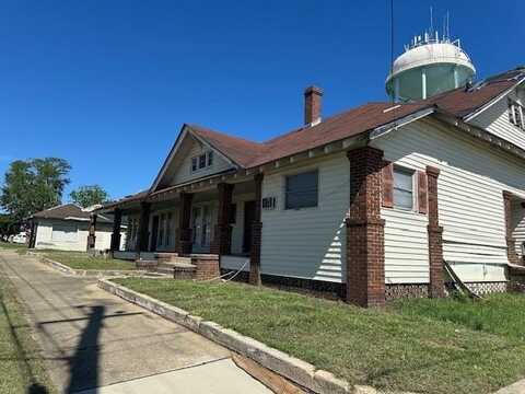 130 S Washington Street, Lyons, GA 30436