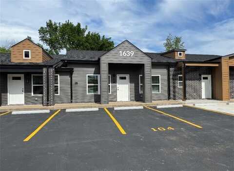 1639 Arkansas ST Unit #102, Rogers, AR 72756