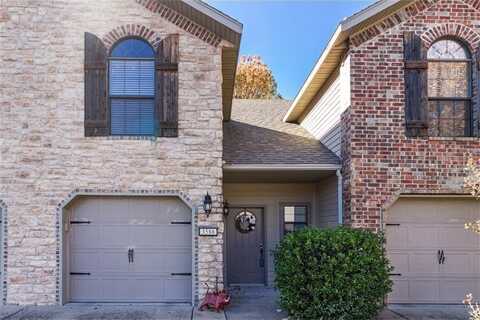 3586 W Chevaux CT, Fayetteville, AR 72704