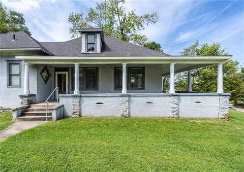 620 E Twin Springs, Siloam Springs, AR 72761
