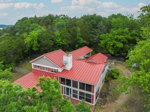 8743 Stuckey LN, Rogers, AR 72756
