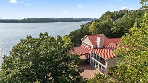 8743 Stuckey LN, Rogers, AR 72756