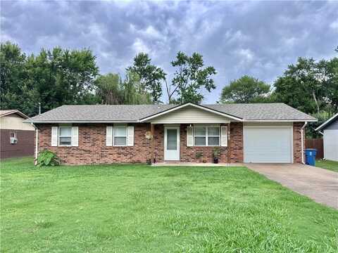 909 SE 11th ST, Bentonville, AR 72712