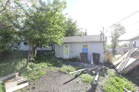 1335 E 19th Street, Des Moines, IA 50316