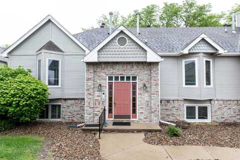 8144 Dellwood Drive, Urbandale, IA 50322