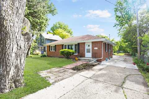 3517 50th Street, Des Moines, IA 50310
