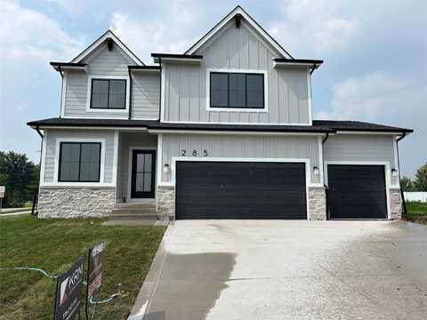 285 NW Woodmoor Drive, Waukee, IA 50263