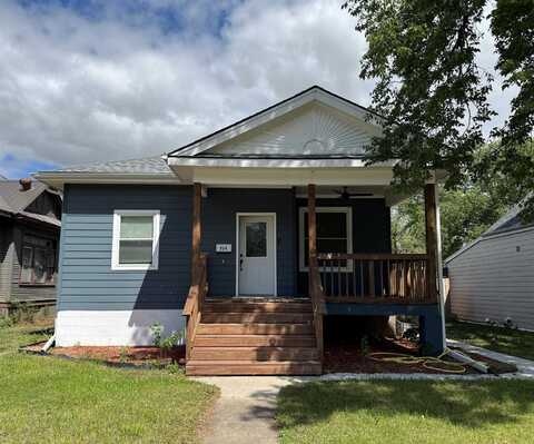 514 Broadway Ave., Yankton, SD 57078