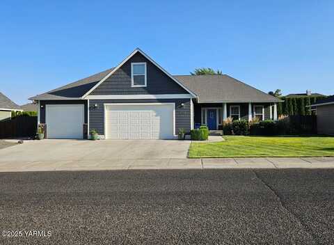 7808 W Mead Ave, Yakima, WA 98908