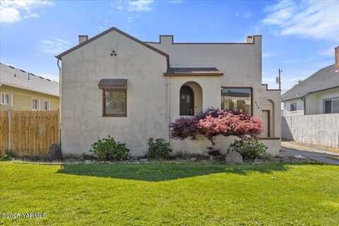 214 S 8th Ave, Yakima, WA 98902