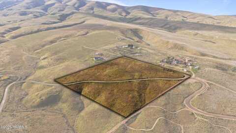 551 Box Canyon Rd, Selah, WA 98942