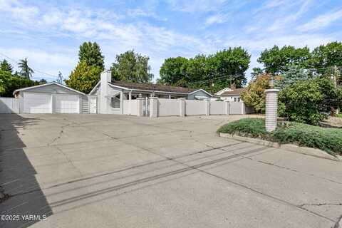 4405 Summitview Ave, Yakima, WA 98908