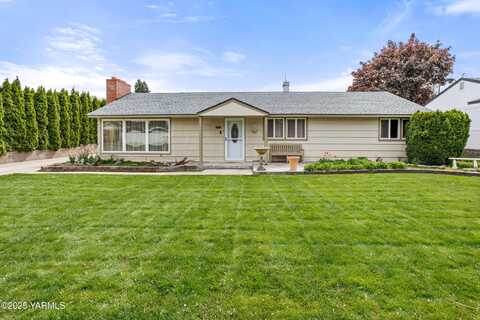 4404 Benjamin Dr, Yakima, WA 98908