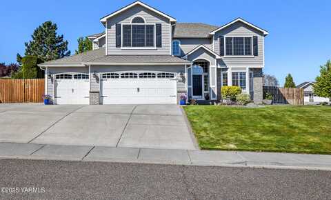 4002 S Fisher St, Kennewick, WA 99337