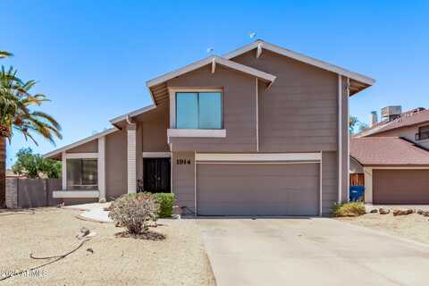 1914 S BROOKS Circle, Mesa, AZ 85202