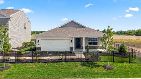 208 Lightfoot Ct, NEW CARLISLE, OH 45344