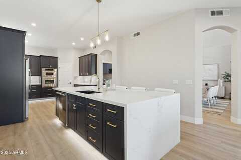 3202 E Orange Drive, Phoenix, AZ 85018