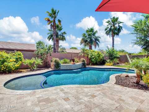 4935 W LARIAT Lane, Phoenix, AZ 85083