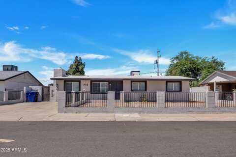 102 W HOLLY Lane, Avondale, AZ 85323