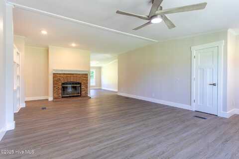 679 Deep Creek Road, Hertford, NC 27944